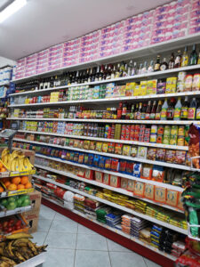 274-10-scaffali-negozio-alimentari-market-ticino-svizzera