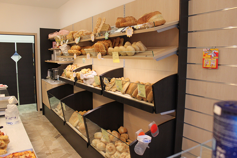 madia-pane-per-negozio